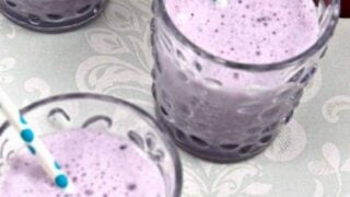 Creamy Blueberry and Banana Smoothie