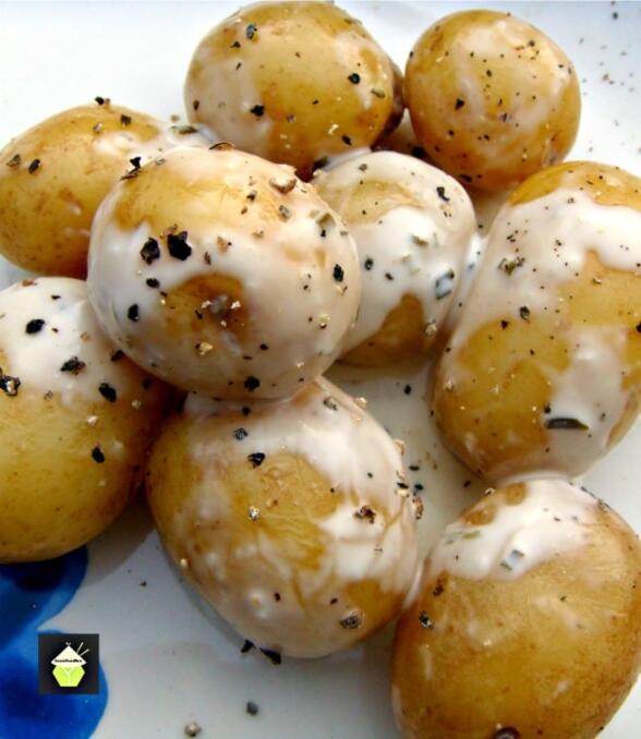 Garlic Baby Potatoes Lovefoodies