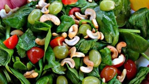 Refreshing Spinach and Grape Salad