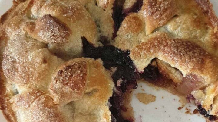 Apple Pear and Blueberry PieFeatured