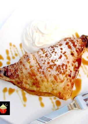 Easy Apple Spiced Turnovers EASY APPLE SPICED TURNOVERS.. Delicious warm from the oven! Crispy puff pastry packed with apples coated in cinnamon. Delicious eaten warm or chilled with a blob of ice cream too! Easy recipe, budget friendly and freezable.