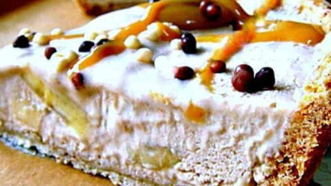 Caramel, Pecan Butter and Banana Pie. A delicious pecan pie crust, filled with bananas and topped with caramel sauce. Perfect for the holidays or to take to parties!