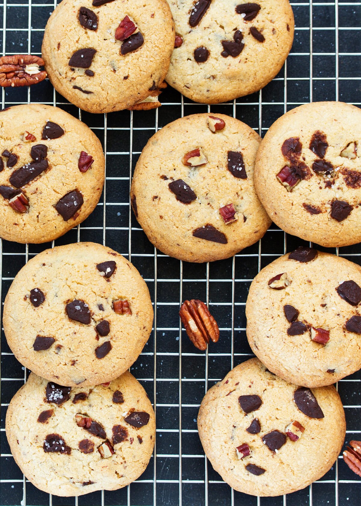 Chocolate Pecan Cookies 5 Chocolate Pecan Cookies are filled with pecans and chocolate, crispy on the outside and chewy inside, easy cookie recipe and perfect with a glass of milk or cup of tea! Also great for gifts!