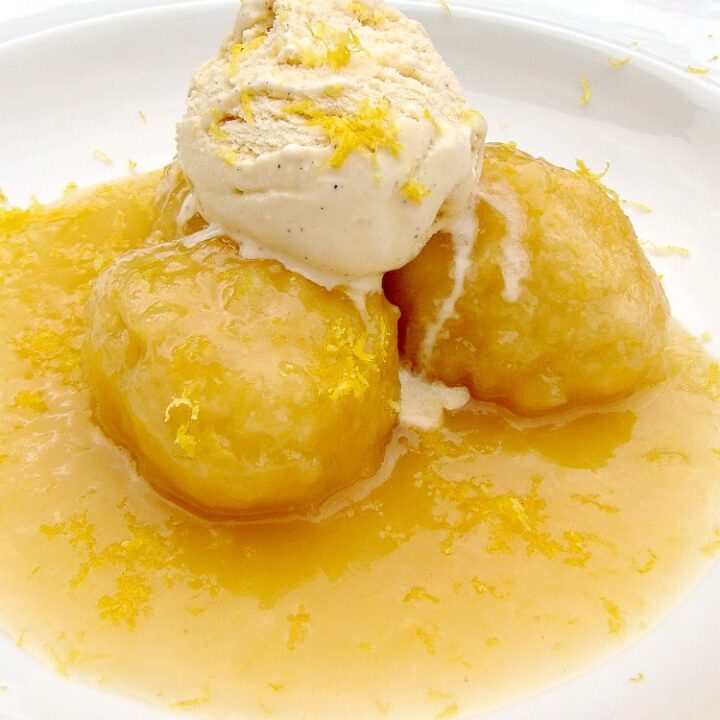 Easy Lemon Dumplings 7 Easy Lemon Dumplings This is delicious! Quick and easy and great served warm with a blob of ice cream or whipped cream
