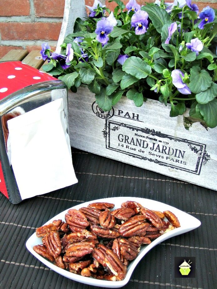 Maple Roasted Pecans Lovefoodies