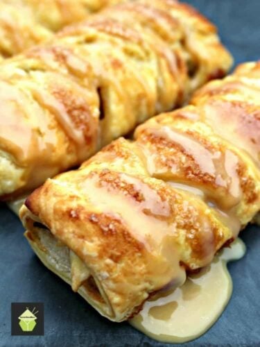 Mini Caramel Apple Pastries. Delightful mini pastries filled with caramel and apples and so easy to make! Delicious crisp, sweet puff pastry. A great snack for afternoon tea too!