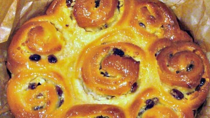 Almond and Raisin Cream Cheese Swirly Bread6