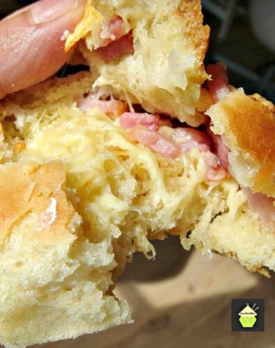 Bacon & Cheese Soft Rolls - Super delicious when eaten fresh from the oven when the cheese is melting!