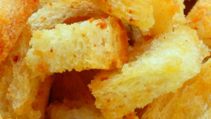 Garlic Parmesan Croutons. Delicious crispy croutons, perfect for salads, soups, just in a bowl at parties, oh so many good ways to eat these!