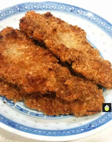 Jack Daniel's Breaded Pork, a quick and easy schnitzel type recipe using pork marinaded in Jack Daniel's then coated in panko breadcrumbs. Options to oven bake of fry