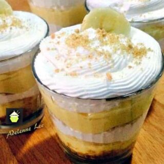 Banana Cream Pie Cups. A delicious no bake dessert and easy too!