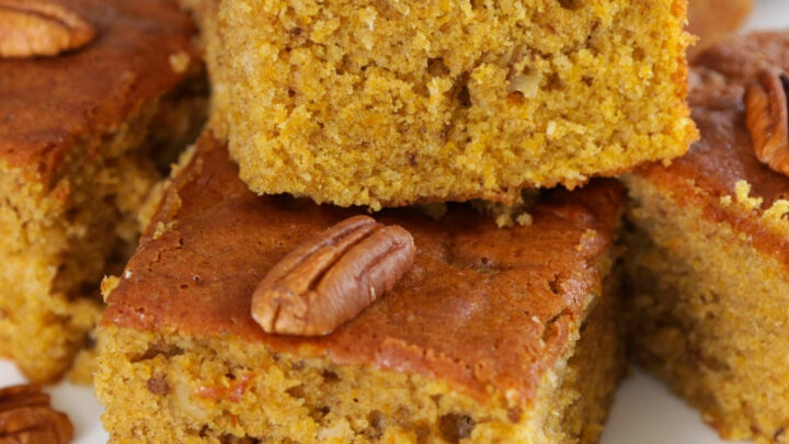 Easy Breezy Pumpkin Dump CakeH