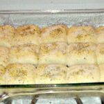Home made Pizza Rolls 4 Home made Pizza Rolls. Use the filling suggestions in the recipe or add your own !Great for the freezer too!