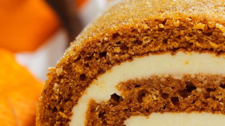 Pumpkin Swiss Roll CakeH