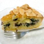 Blueberry Cake 3 Very Easy Blueberry Cake. Perfect with a cup of tea or as a dessert, served with ice cream or whipped cream. Yummy!