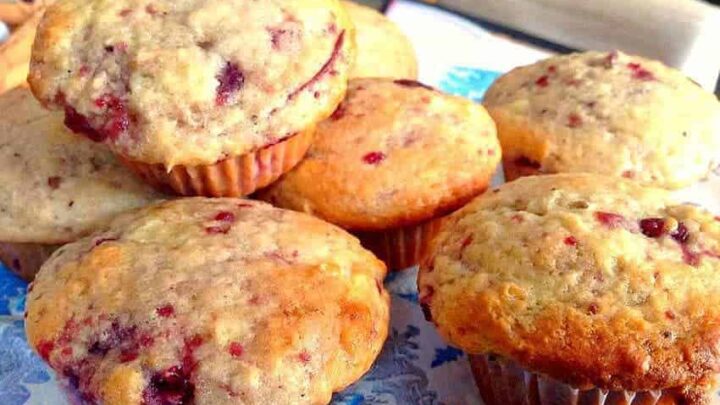Cranberry Lemon Muffins...... Incredibly easy recipe and of course very tasty!