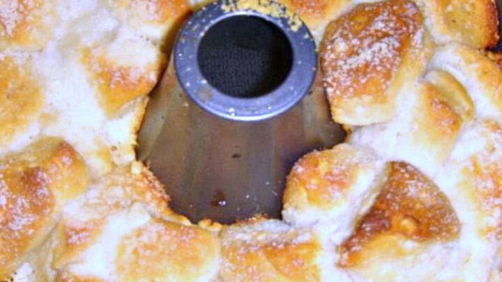 Tear and Share Garlic Parmesan BreadF