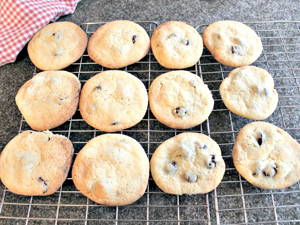 Cranberry and White Chocolate Cookies 13 Cranberry and White Chocolate Cookies. Place on cooling rack