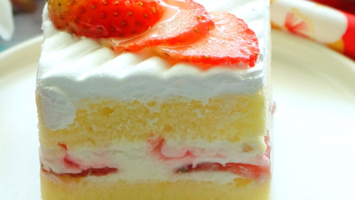 Strawberry Shortcake CakeH