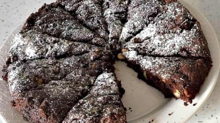 Apple Sauce and Walnut Brownie Cake2