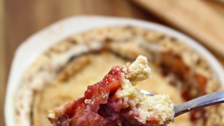 Best Ever Rhubarb Crumble4