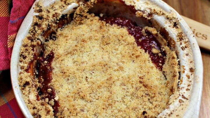 Best Ever Rhubarb Crumble7