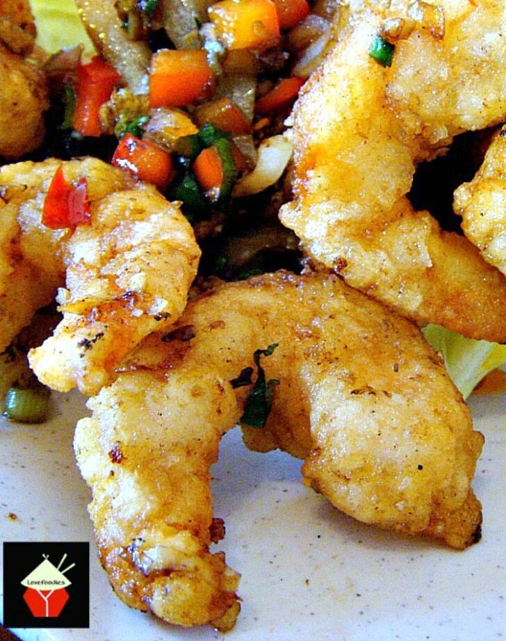 Chinese Garlic Shrimp is a wonderful quick and easy recipe with terrific flavors! Serve as an appetizer, main dish with Jasmine rice or add to a stir fry. | Lovefoodies.com