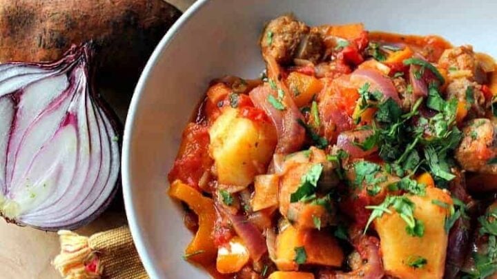 Sausage and Sweet Potato Dinner. A really quick, easy and budget friendly stove top recipe, suitable as a weekday meal or a gathering! Fantastic flavors using lovely fresh ingredients. | Lovefoodies.com