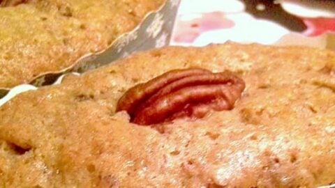 Butter Pecan Banana Bread - These are mini loaves,made for gifts, and will also work using regular loaf pans... mini ones are so cute!