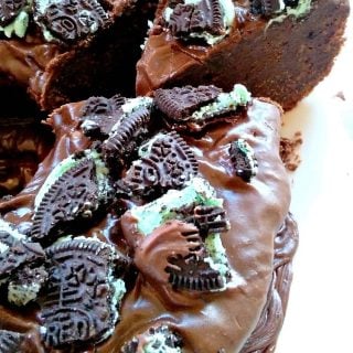 Mint Oreo Chocolate Fudge Cake. A perfect cake for all chocolate lovers!