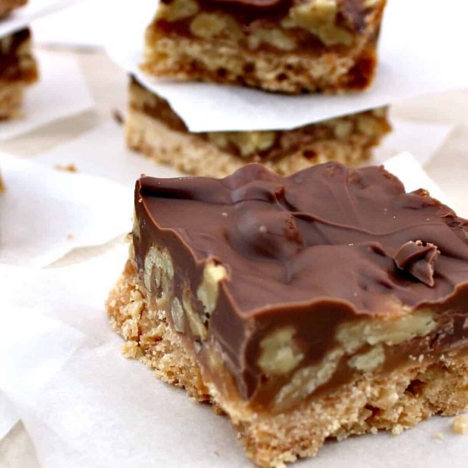Chocolate Caramel Pecan Bars Lovefoodies