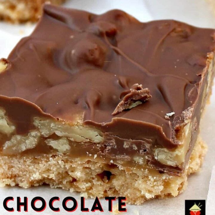 Chocolate Caramel Pecan Bars 6 Chocolate Caramel Pecan Bars. These are so addictive! Easy to make and always popular! Flexible so you can use your favorite chocolate, like milk, dark, white and also use whatever nuts you love!