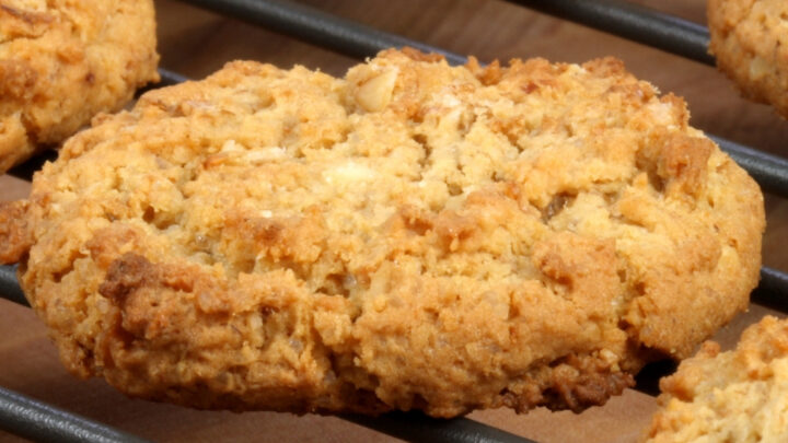 Oatmeal Butterscotch CookiesH