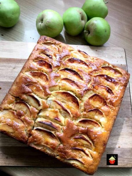 Amazing Toffee Apple Cake, a delicious cake recipe made from scratch bursting with the flavors of Fall. Perfect for Thanksgiving and Christmas too! #apple #toffee #cake #Thanksgiving #Christmas #Fall #winter