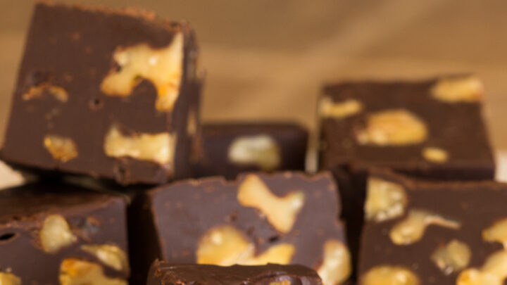 Nannys Chocolate Nut FudgeH