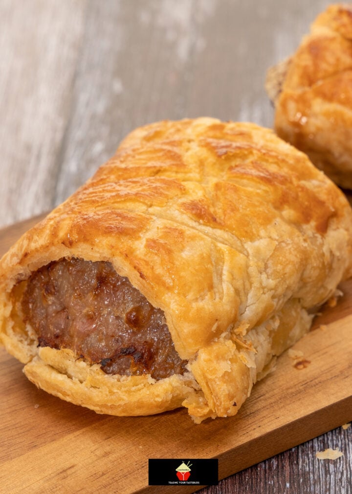 Sausage Puffs 5 Easy Sausage Pufs, deliciously seasoned sausage meat wrapped in crispy puff pastry and baked. Easy recipe, great for parties, lunch boxes, picnics. Eat warm or cold, they're so tasty!