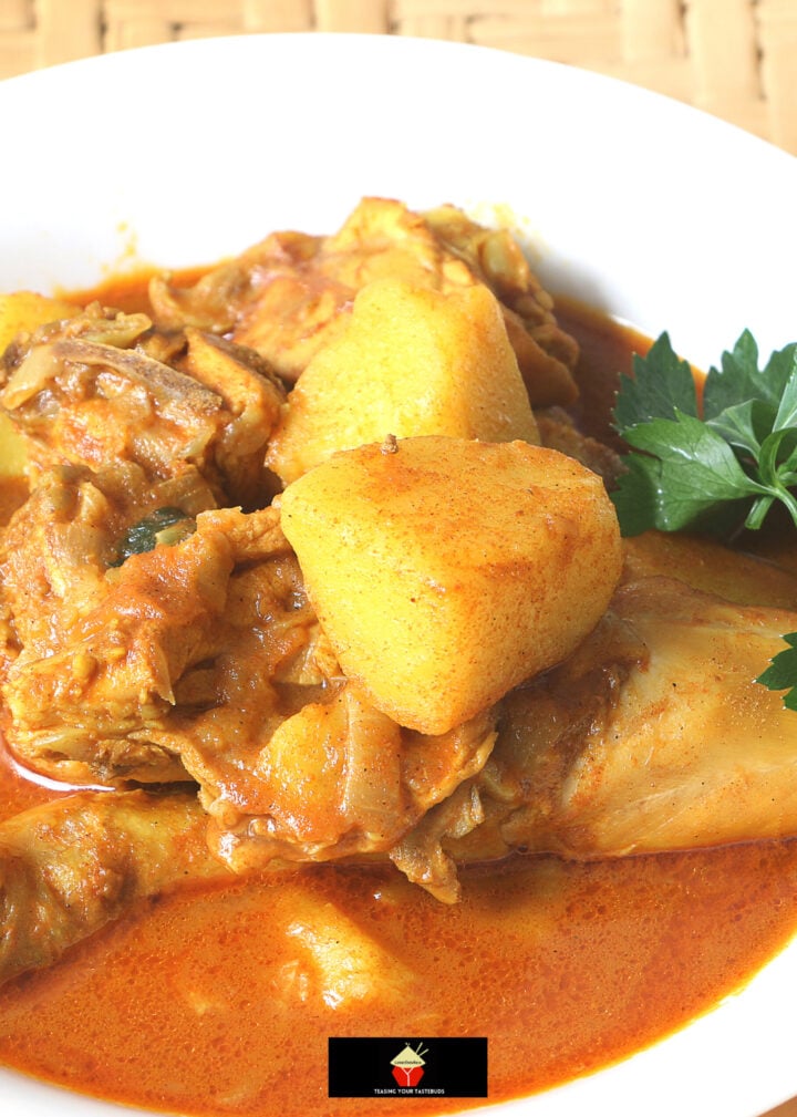 Cheats Malaysian Coconut Chicken and Potato Curry 5 Cheats Malaysian Coconut Chicken and Potato Curry, easy no-fuss dinner, quick recipe and delicious with rice or naan bread. Simple ingredients for a tasty chicken dinner.