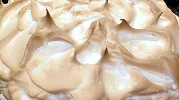 Chocolate Meringue PieF