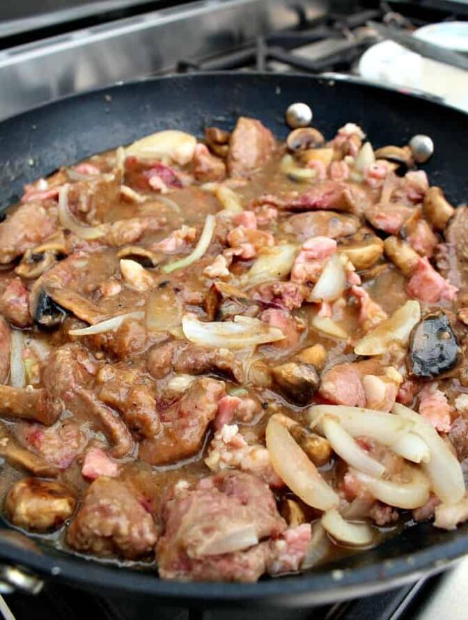 Old Fashioned Slow Cooked Liver, Bacon and Onions