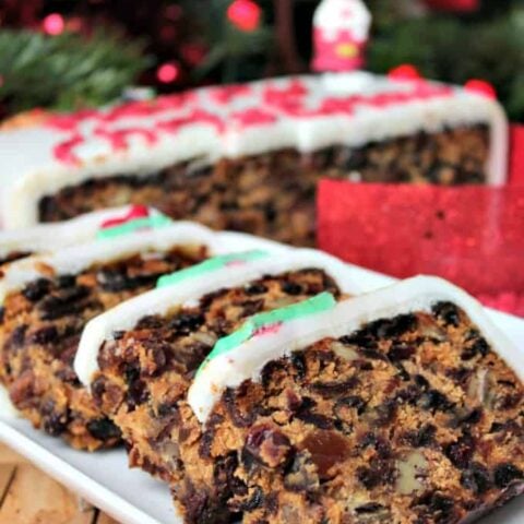 Cranberry and Pecan Christmas Cake Cranberry and Pecan Christmas Cake, loaded with delicious fruits and Spiced Rum. A perfect treat for Christmas.