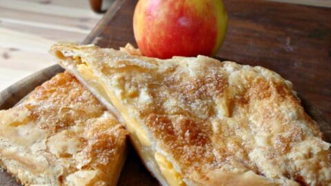 Apple custard strudel HR e1539536659109