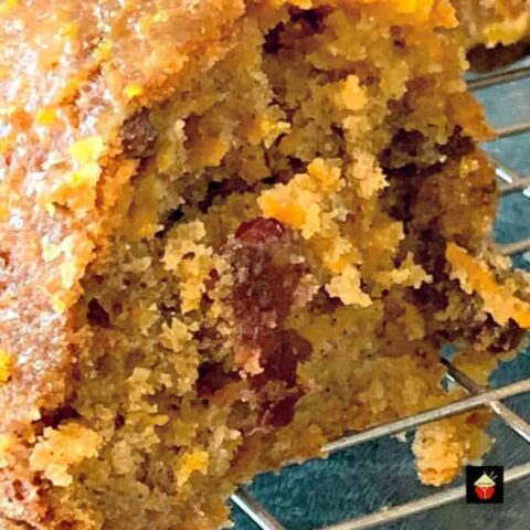 Easy Cranberry and Orange Carrot Cake with a Simple Orange Glaze Easy Cranberry and Orange Carrot Cake! A delicious cake made from scratch with a lovely orange glaze. Fluffy, soft and bursting with the flavors! Perfect breakfast, brunch or to have with a coffee!