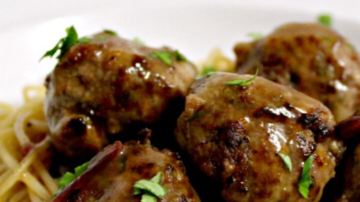 Garlic Meatballs and PastaH