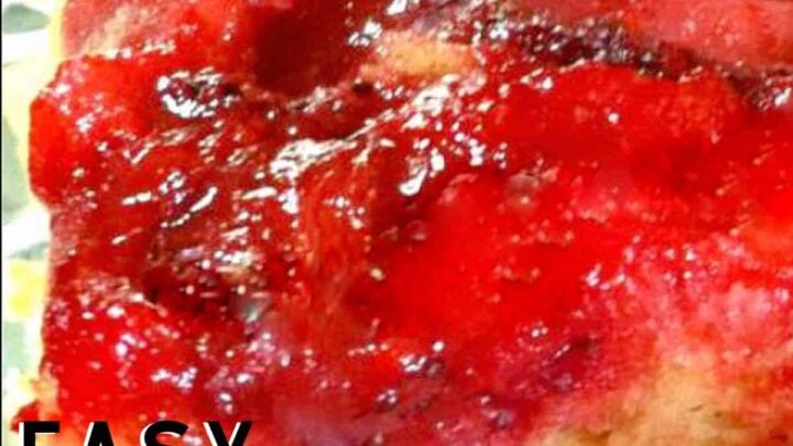 Easy Strawberry Upside Down Cake. Uses simple ingredients and the cake turns out soft and fantastic tasting.