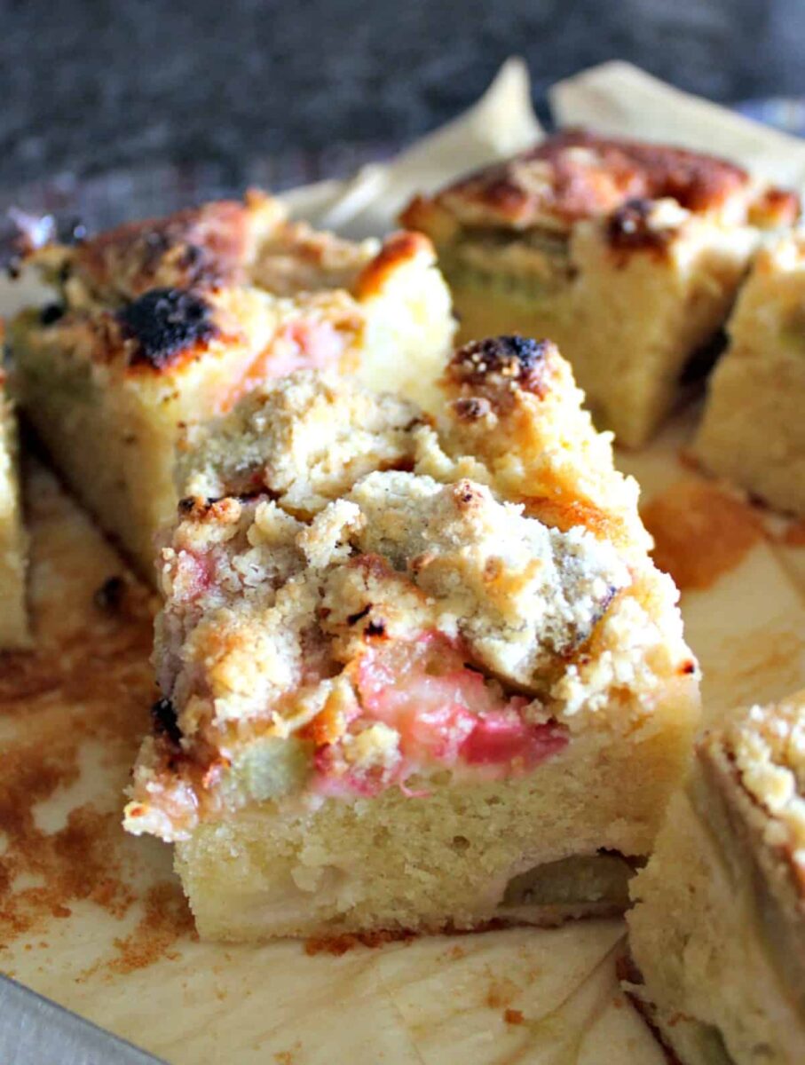 Easy Homemade Rhubarb Cake 5 Easy Homemade Rhubarb Cake. The Best ever rhubarb cake. Quick & easy made from scratch recipe with a delicious cinnamon streusel crumble topping. Great tasting sweet & tangy cake. Great for dessert or tea time
