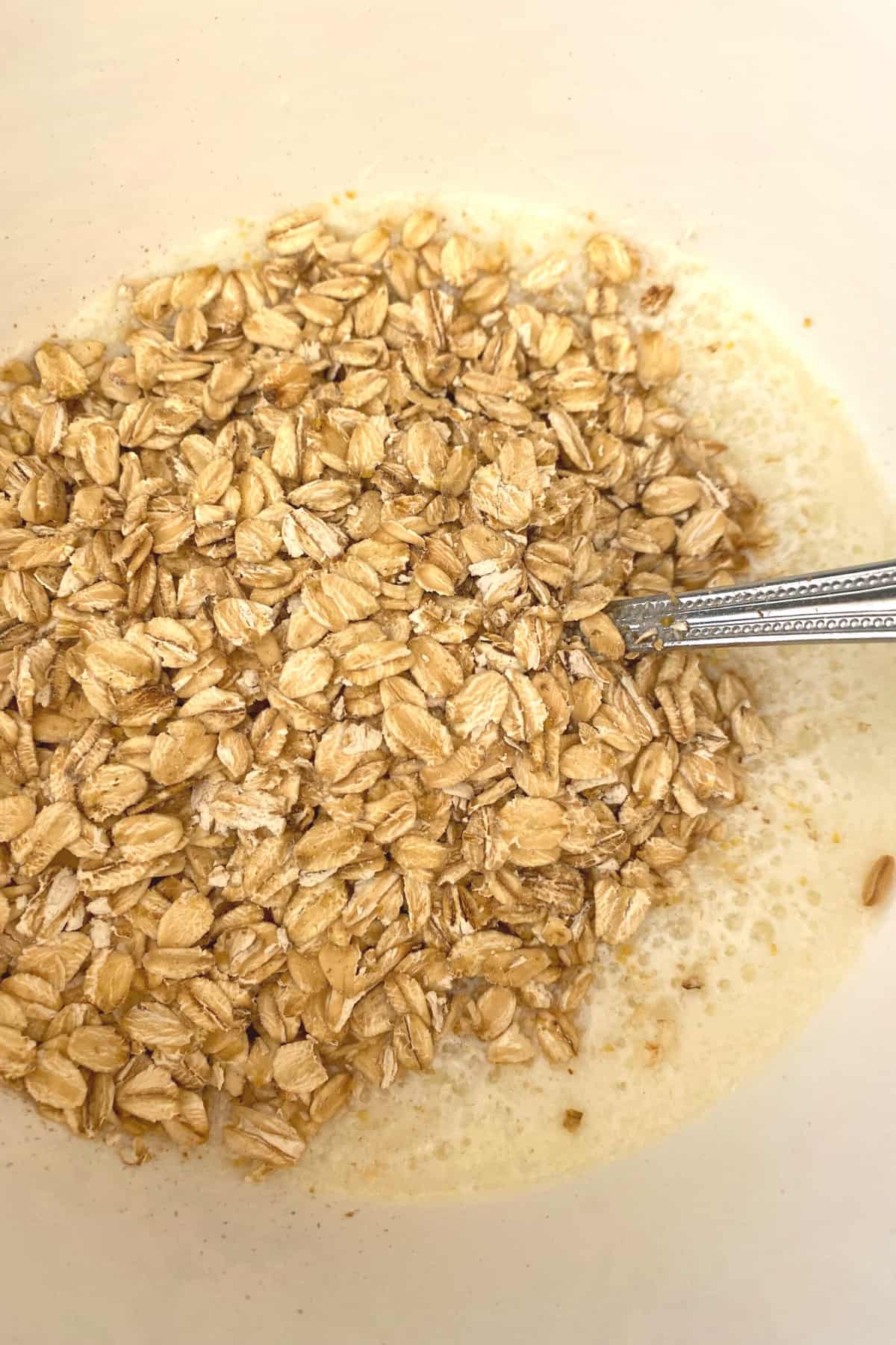 Fluffy Cherry Oatmeal Breakfast Muffins, add oats to wet ingredients Fluffy Cherry Oatmeal Breakfast Muffins, add oats to wet ingredients