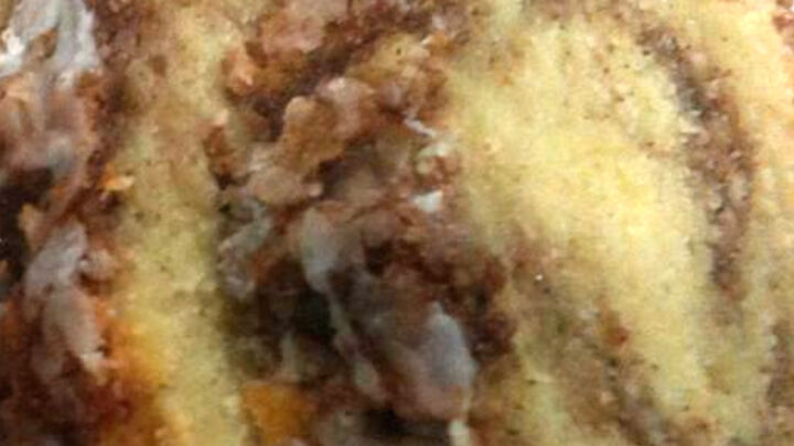 Easy Cinnamon Swirl LoafH