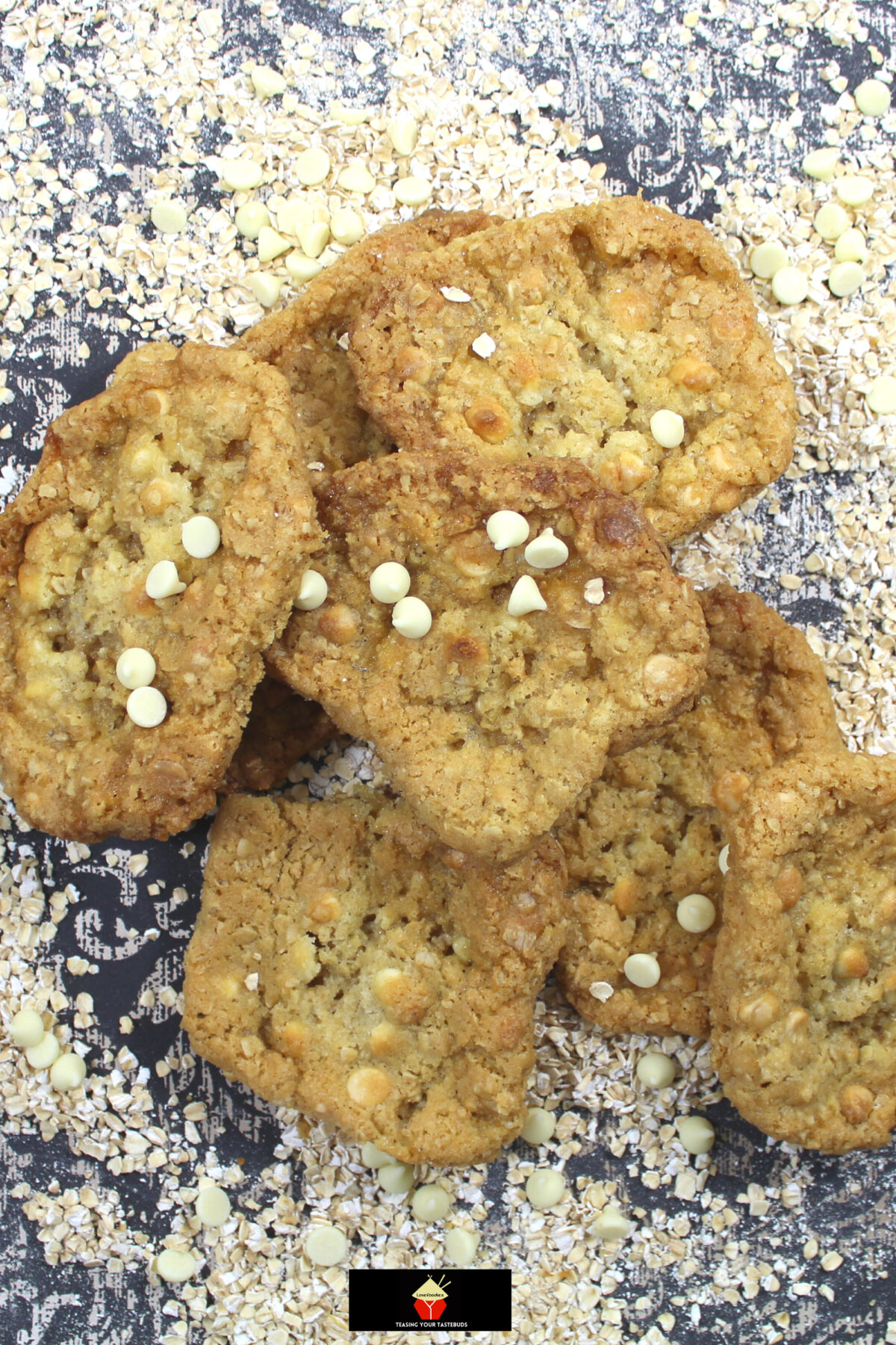 Chewy White Chocolate Oatmeal Cookies 7 Chewy White Chocolate Oatmeal Cookies. Soft and Chewy on the inside and crispy on the outside, these are the BEST EVER oatmeal cookies, loaded with white chocolate. A simple classic cookie recipe