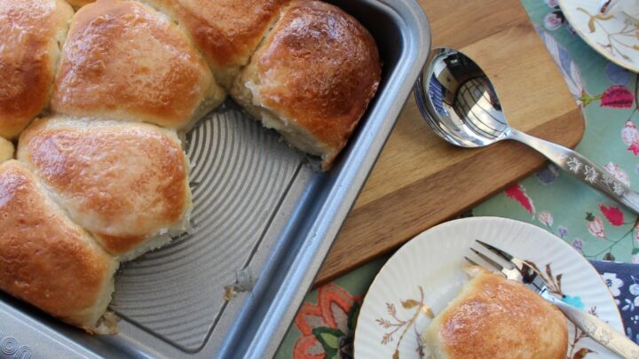 Pani Popo Samoan Coconut Bread RollsH