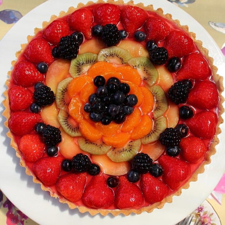 French Fruit Tart With Pastry Cream French Fruit Tart With Pastry Cream is a wonderful homemade sweet French pastry (Pâte Sablée) tart case, filled with silky smooth creme patissiere and then decorated with a variety of fresh fruits. A French patisserie classic dessert and a showstopper for parties!